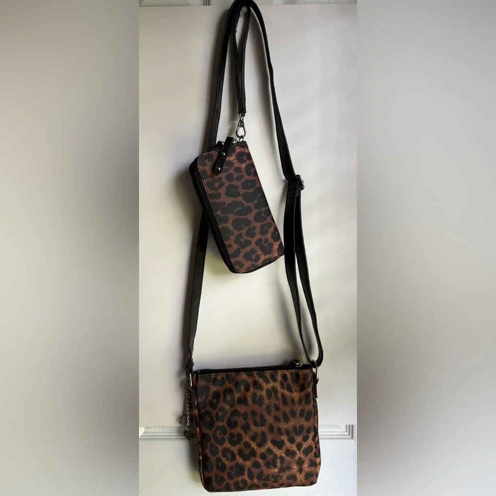 Harley Davidson Leopard Print Crossbody Bag Set - Picture 2 of 8